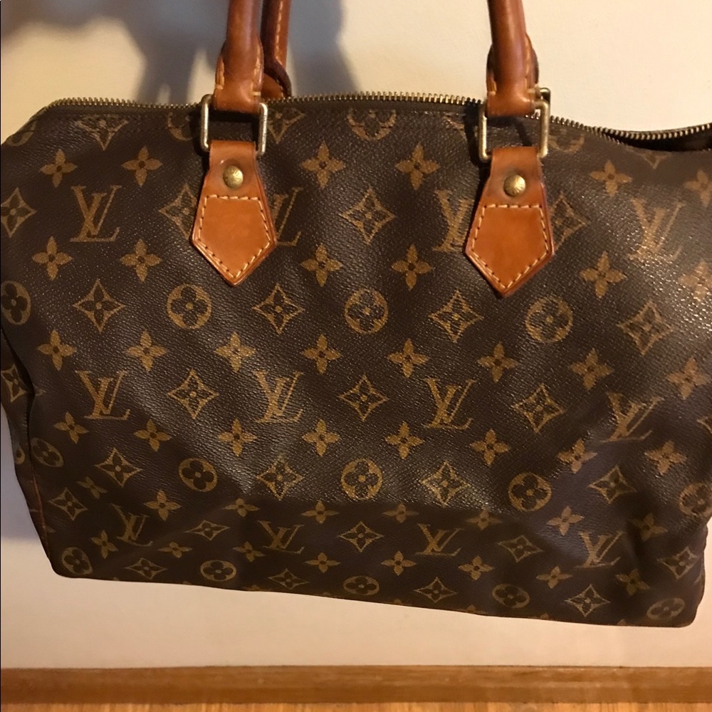 Louis Vuitton Speedy 30 Authentic